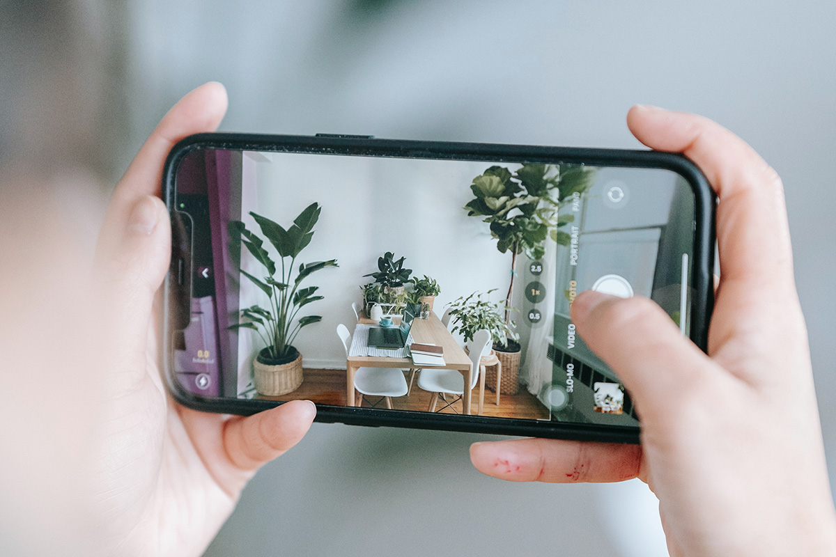 Social Media Mistakes - blurry photos can look unprofessional